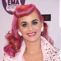Katy Perry at MTV Europe Music Awards 2011 - Arrivals